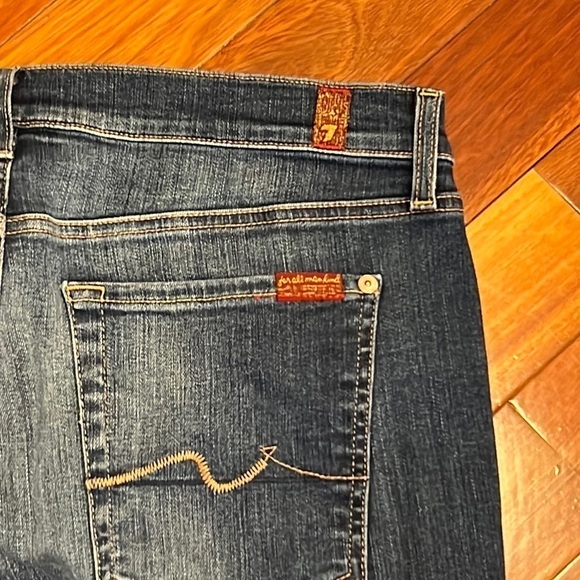 ⭐️ 7 for all Mankind Josefina Skinny Boyfriend Distressed Size 31 - Picture 8 of 11